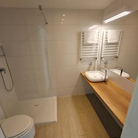 Mercury Apartment *